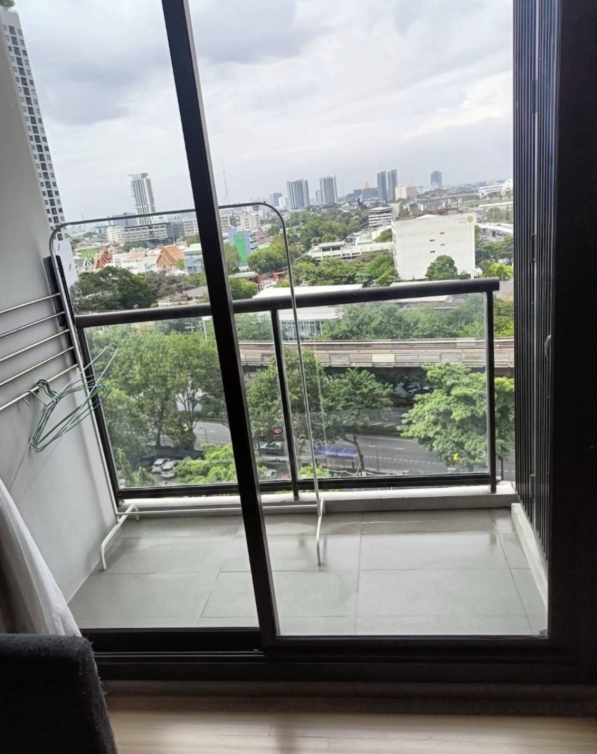 ให้เช่าคอนโดสะพานควาย จตุจักร : ชีวิตเมืองสุดหรูใจกลางจตุจักร! 2 ห้องนอน 2 ห้องน้ำ ชั้นสูง พร้อมสระว่ายน้ำและฟิตเนส!