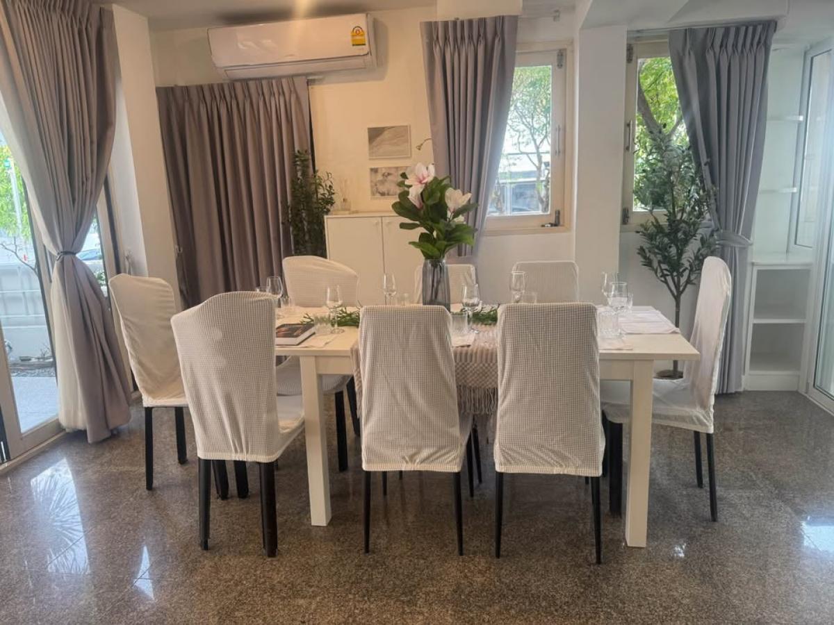 ให้เช่าบ้านอ่อนนุช อุดมสุข : Prime Place 105 เช่าทาวน์โฮมมุมสวย 4 ห้องนอน ใกล้โรงเรียนอินเตอร์ Prime Place 105 ราคาเพียง 32,000 บาทต่อเดือน