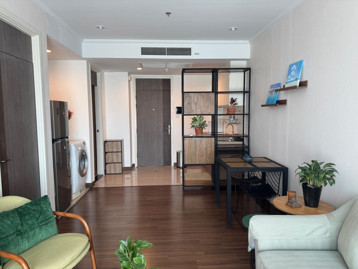 For RentCondoSathorn, Narathiwat : Luxury 1 bedroom condo in Sukhumvit near Chong Nonsi BTSRent for only 29,000 Baht/month with complete amenities!