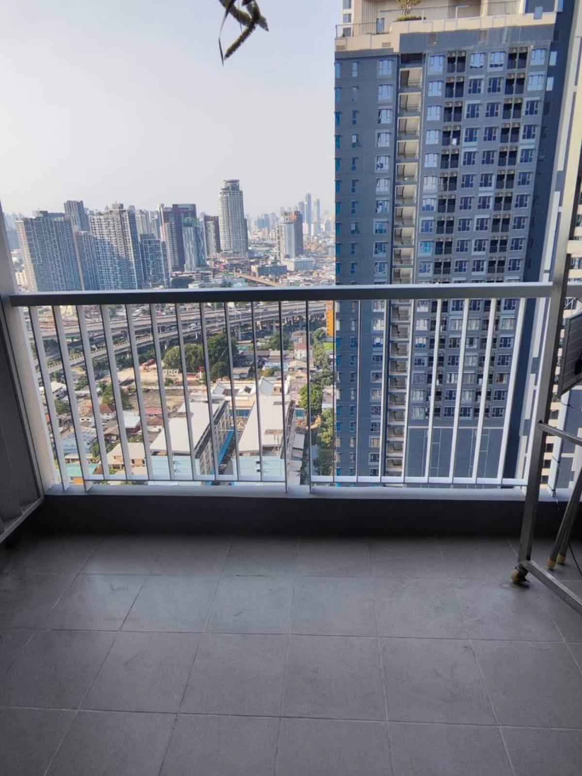 For RentCondoOnnut, Udomsuk : Rent a condo at RHYTHM Sukhumvit 50, 2 bedrooms, near BTS On NutPrice only 43,000 THB/month with complete facilities!