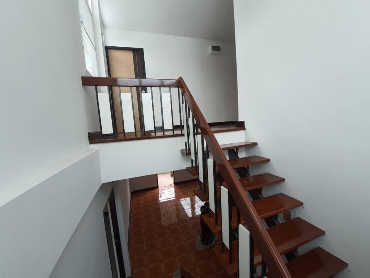 ให้เช่าบ้านอ่อนนุช อุดมสุข : 28/02/2026, บ้านหรู 4 ห้องนอน ใจกลางสุขุมวิท 71 ใกล้ทองหล่อ พร้อมเข้าอยู่ เช่าหรือซื้อได้ ลงตัวทุกไลฟ์สไตล์ เริ่ม 50,000 บาทต่อเดือน