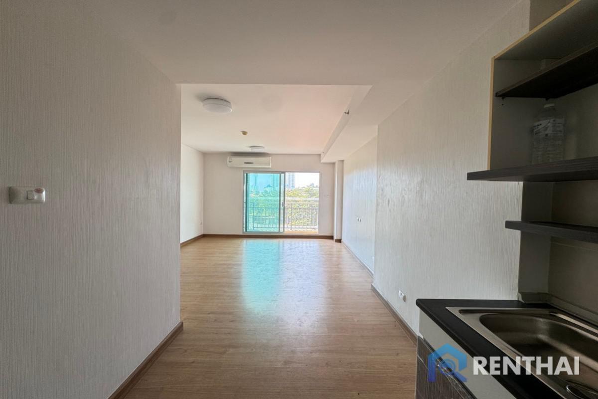 For SaleCondoPattaya, Bangsaen, Chonburi : Supalai Mare Pattaya Condo  studio 31 sqm for sale good price