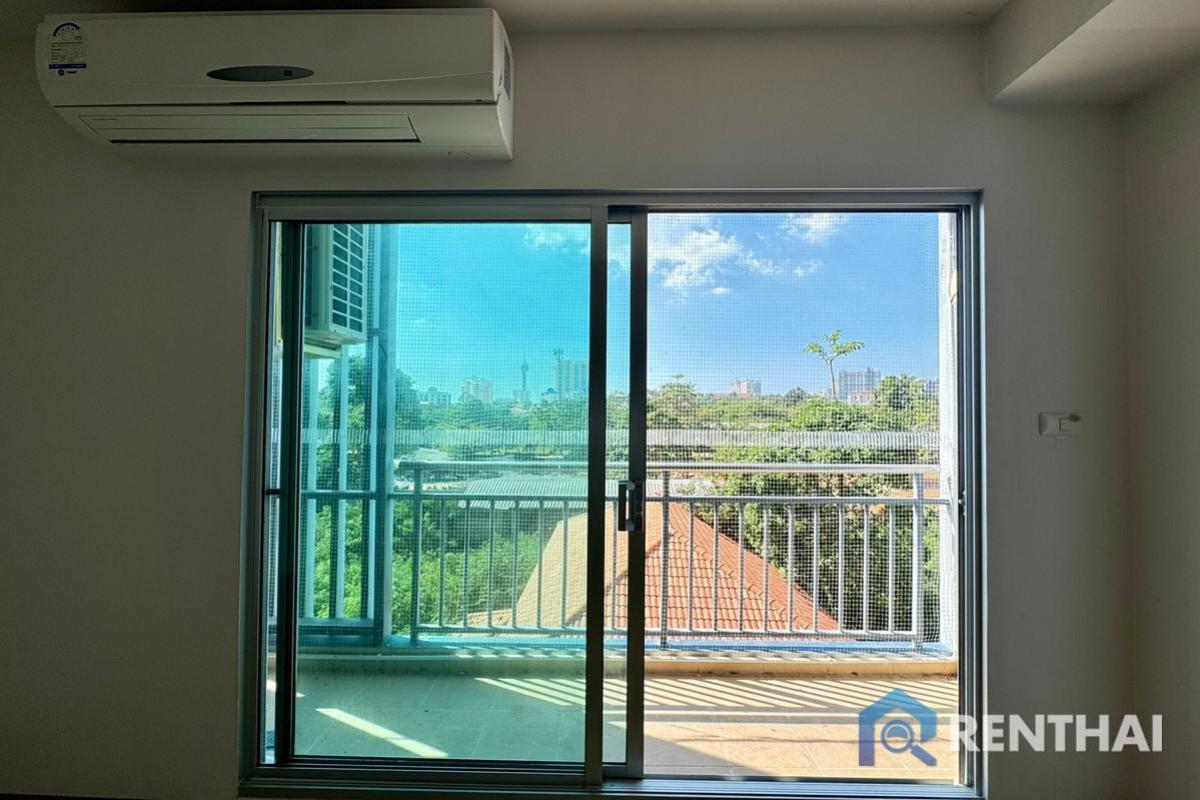 For SaleCondoPattaya, Bangsaen, Chonburi : Supalai Mare Pattaya Condo  studio 31 sqm for sale good price