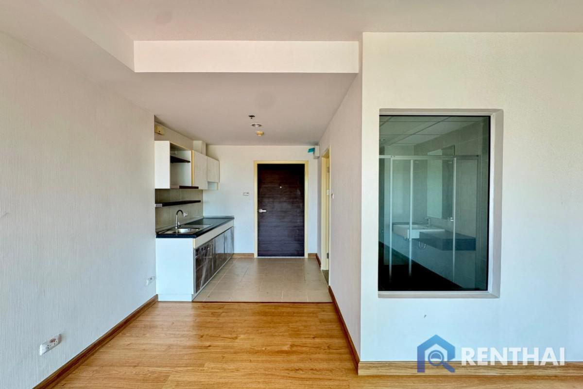 For SaleCondoPattaya, Bangsaen, Chonburi : Supalai Mare Pattaya Condo  studio 31 sqm for sale good price