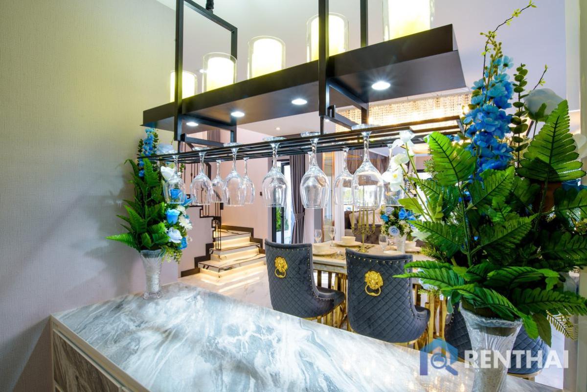 For SaleHousePattaya, Bangsaen, Chonburi : For sale house 4 bedrooms at Central Pattaya