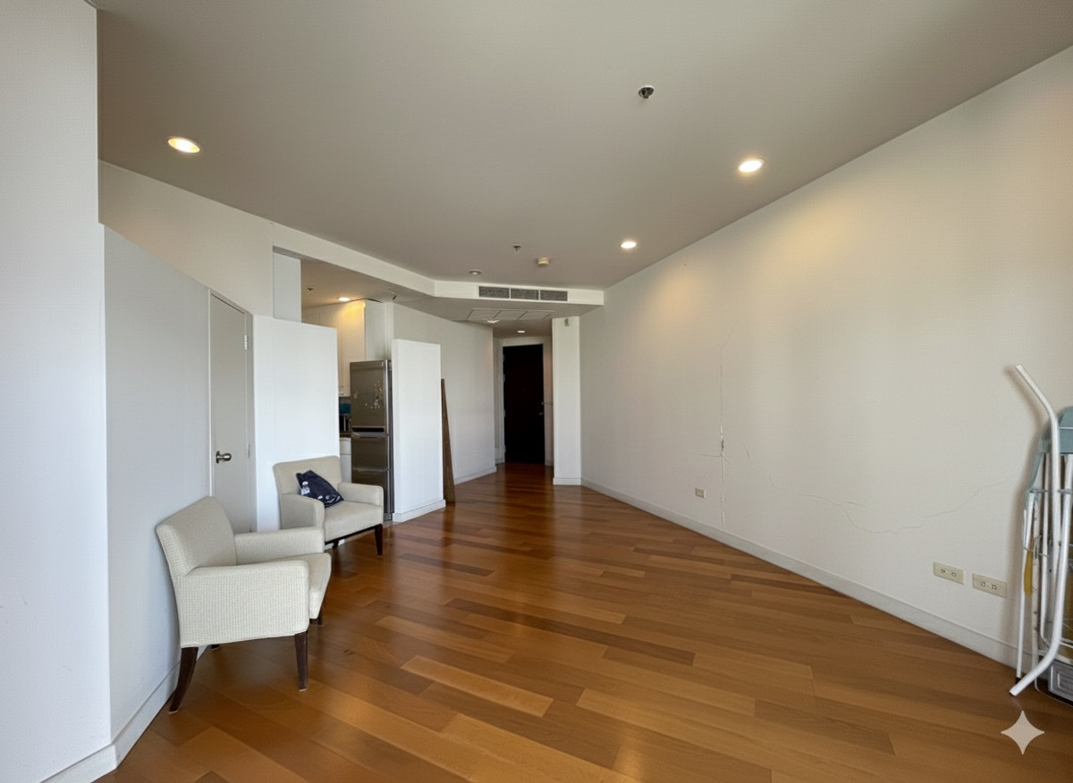 ขายคอนโดสาทร นราธิวาส : 66 ตร.ม. ห้องเปล่า ชั้นที่ 20 ระเบียงเห็นวิวแม่น้ำ