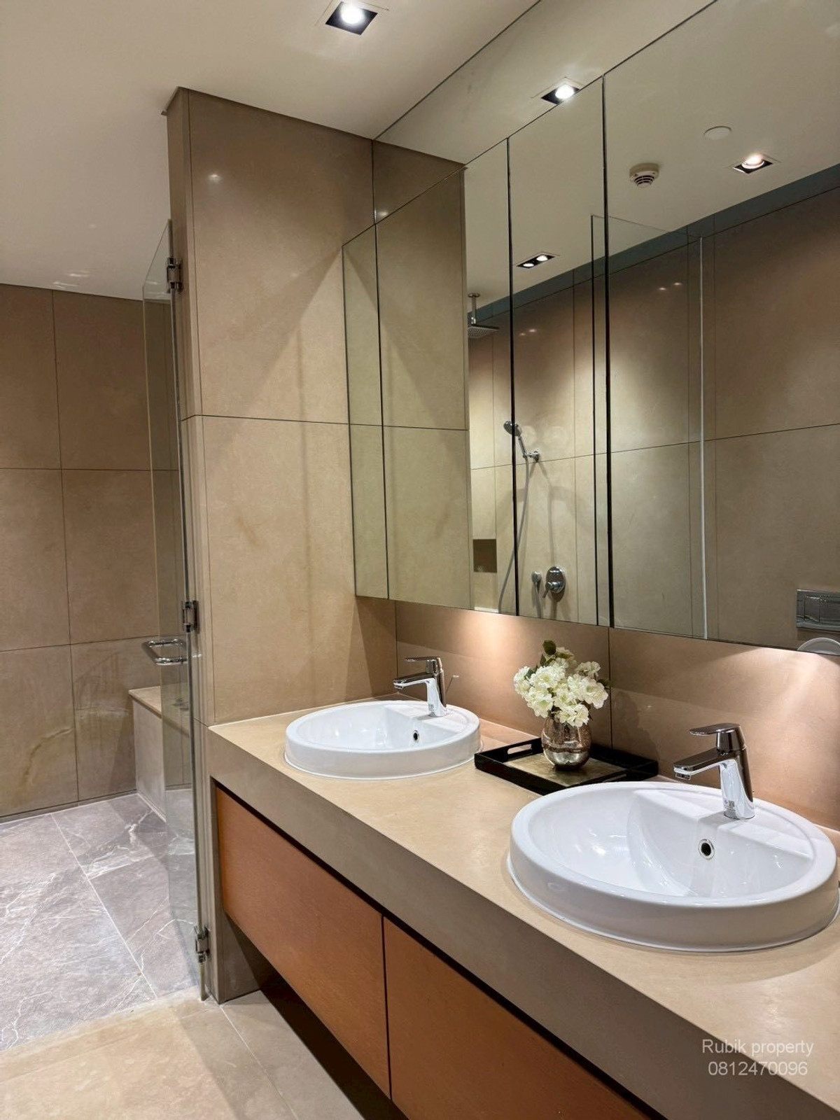 For RentCondoSathorn, Narathiwat : 🏙 For Rent: Landmark luxury condo in the heart of Sathorn RB1516