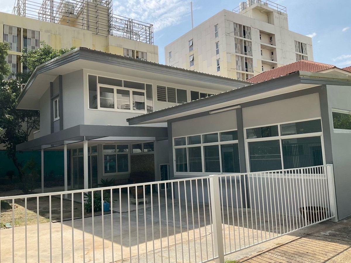 ให้เช่าบ้านสาทร นราธิวาส : ปล่อยเช่าบ้านในซอยสาทร 9