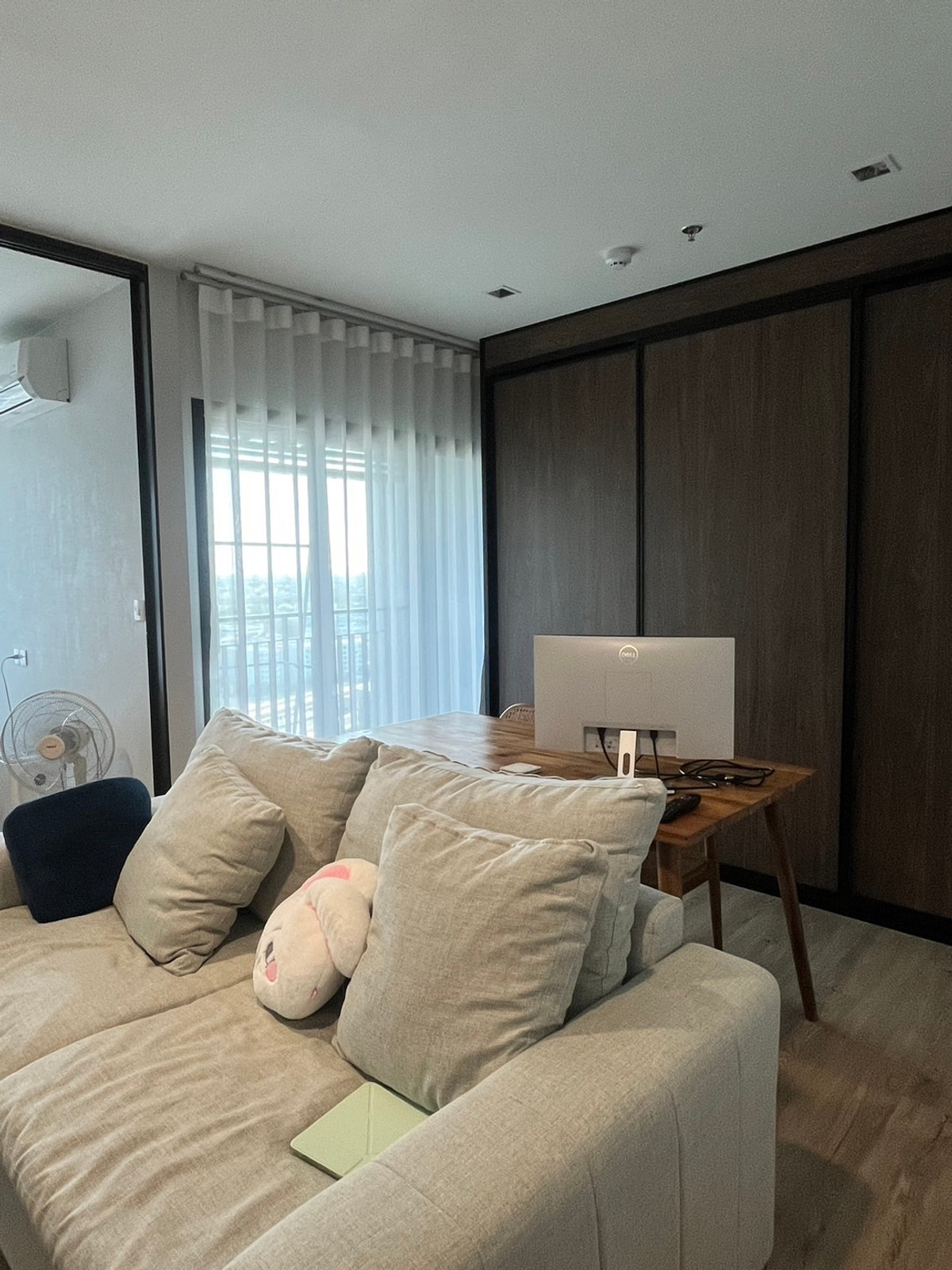 ขายคอนโดท่าพระ ตลาดพลู วุฒากาศ : ขาย Life Sathorn SIerra 1 ห้องนอน 1 ห้องทำงาน สอบถาม นัดชมได้ครับ