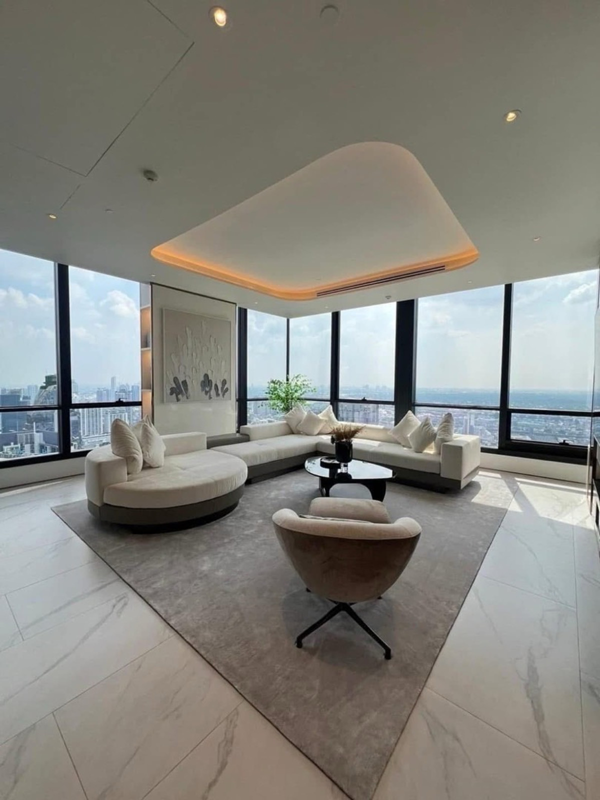 ให้เช่าคอนโดสุขุมวิท อโศก ทองหล่อ : Duplex Penthouse near BTS Thonglor ready to move in 