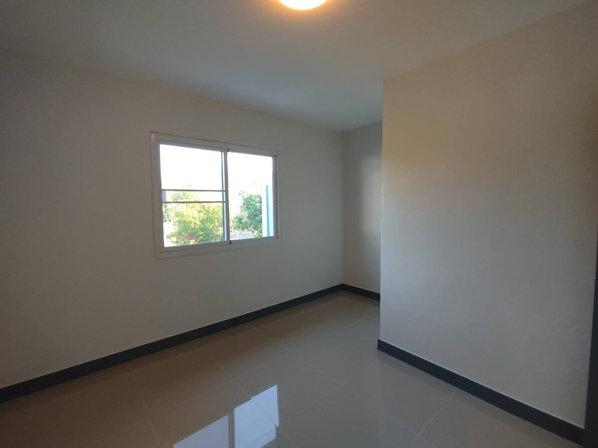 For SaleTownhomeNonthaburi, Bang Yai, Bangbuathong : Townhouse for sale, Kamollak Village 1, 16 sq m.