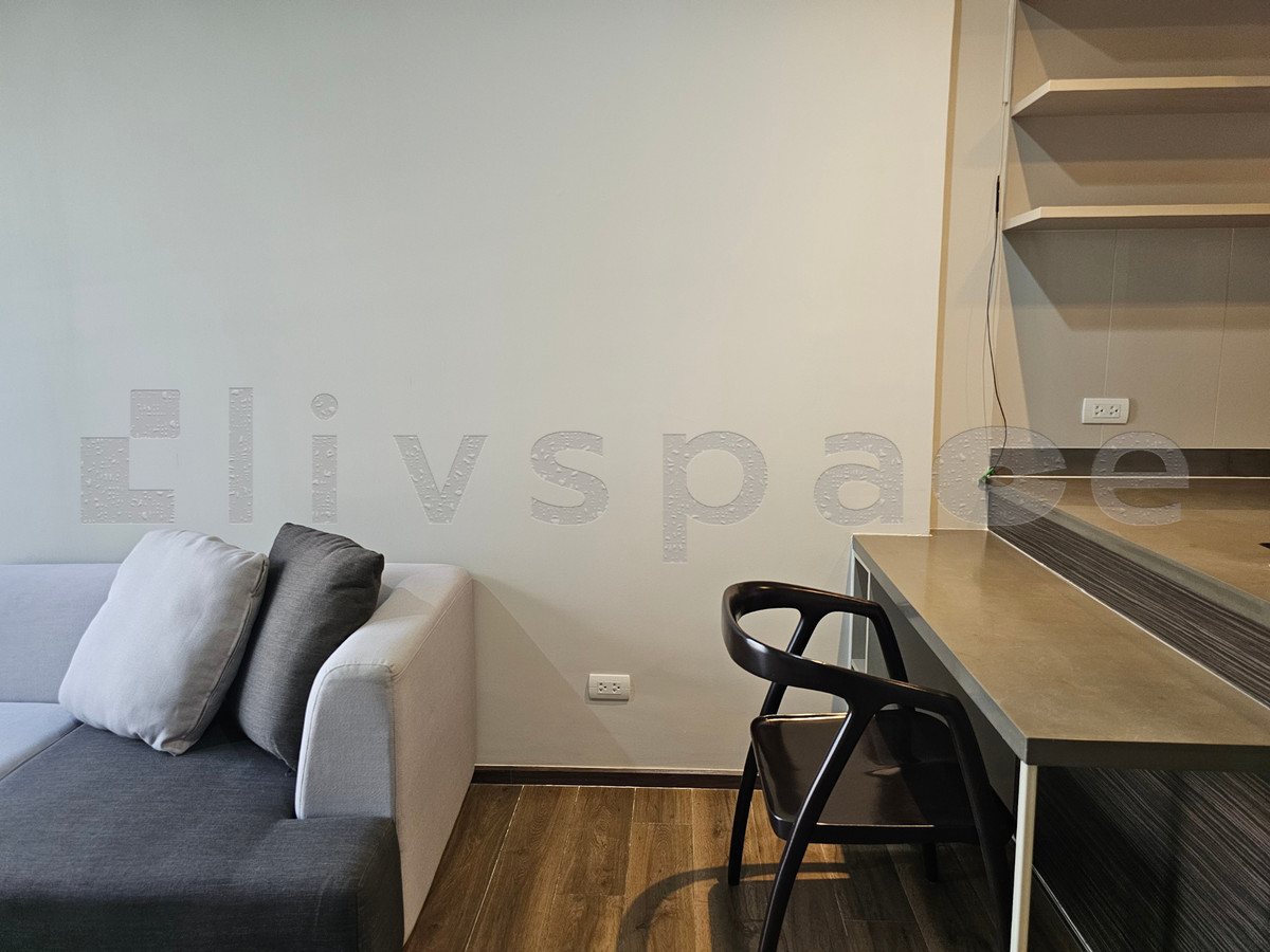 ให้เช่าคอนโดสะพานควาย จตุจักร : ▚ LE196ツ สำหรับเช่า Onyx Phaholyothin 1 Bed 41 ตร.ม.! 💎 ห้องรีโนเวทใหม่เอี่ยม ไซส์ใหญ่ มีมุมทำงาน ราคาดีมาก เพียง 18,000!