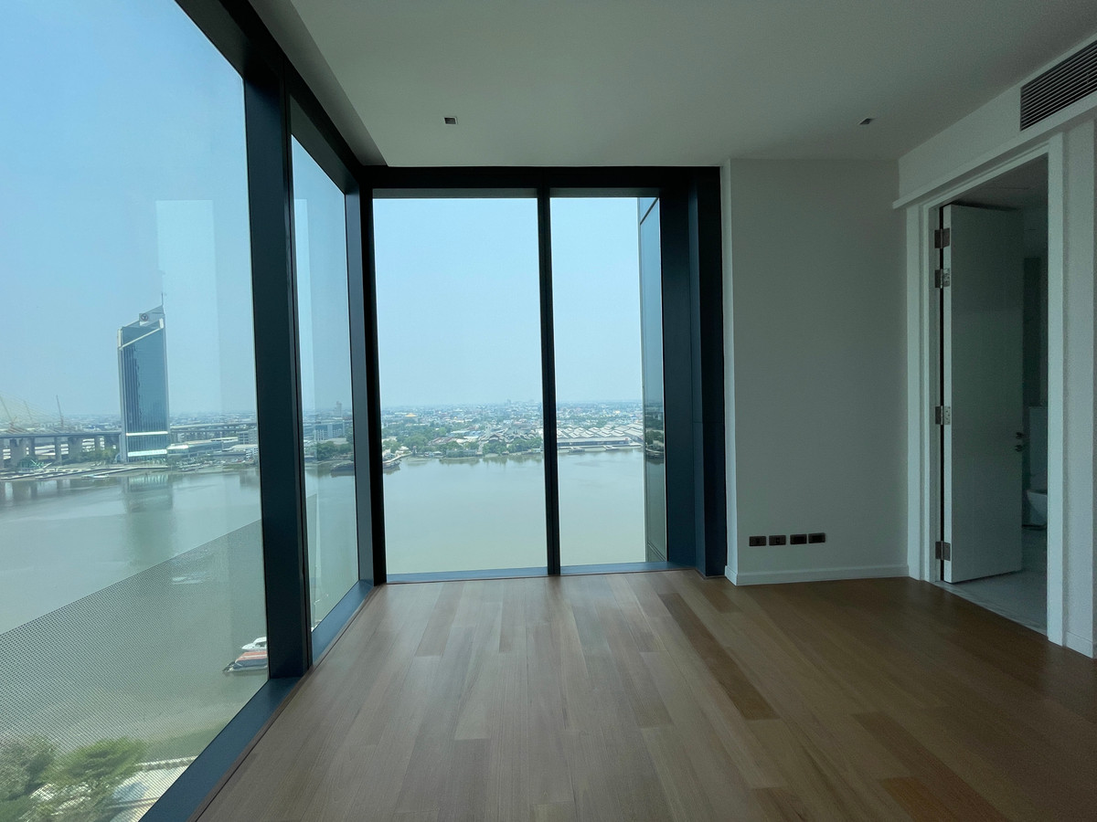 ขายคอนโดพระราม 3 สาธุประดิษฐ์ : ายคอนโดริมน้ำสุดหรู CANAPAYA RESIDENCES (คณาพญา เรสซิเดนซ์) 2 ห้องนอน 2 ห้องน้ำ  สัมผัสประสบการณ์การใช้ชีวิตเหนือระดับบนโค้งน้ำเจ้าพระยาที่สวยที่สุด พร้อมให้คุณเป็นเจ้าของยูนิตพิเศษในราคาโปรโมชั่น