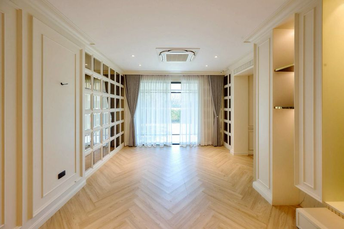 For SaleHousePinklao, Charansanitwong : Single house for sale, Setthasiri Village, Charan-Pinklao, 2 houses, largest edge, area 124.9 sq m, 7 bedrooms, complete with extensions and all built-in furniture. Bang Khun Si Subdistrict Bangkok Noi District Bangkok