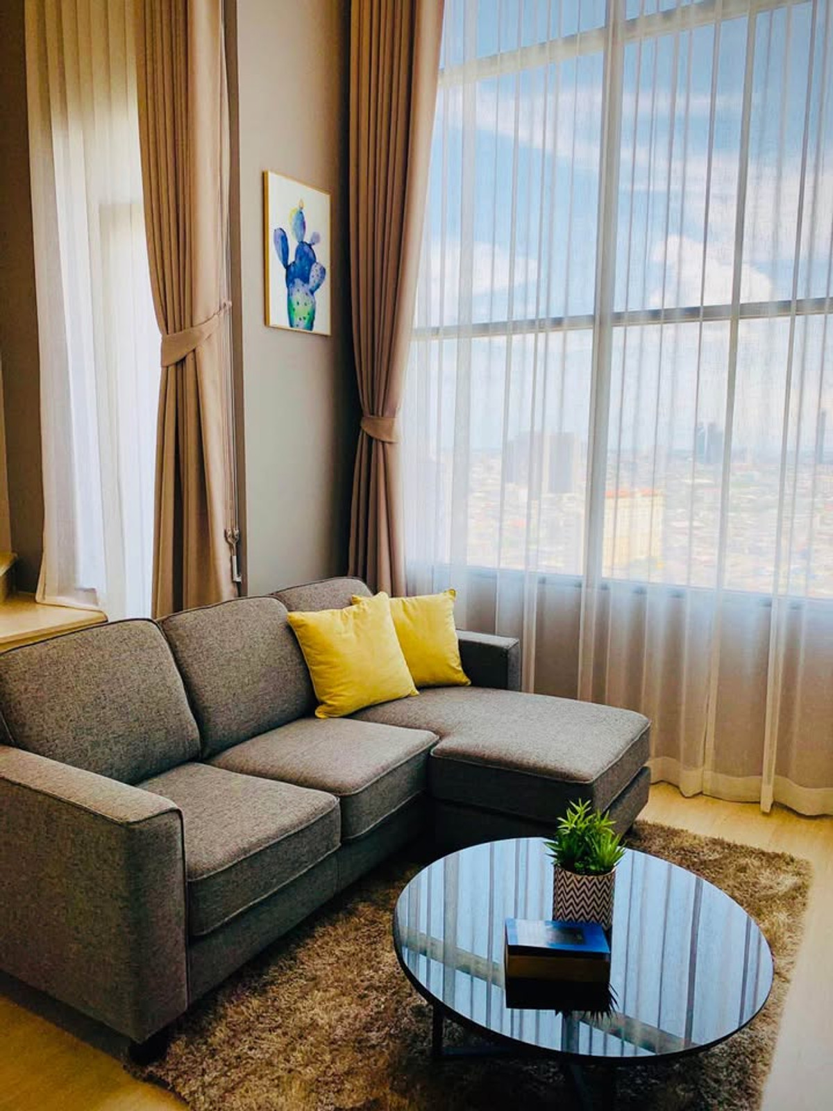 For RentCondoSathorn, Narathiwat : ⭐️ Knightsbridge Prime Sathorn ⭐️ Duplex room, room size 38 sq m., well decorated, ready to move.