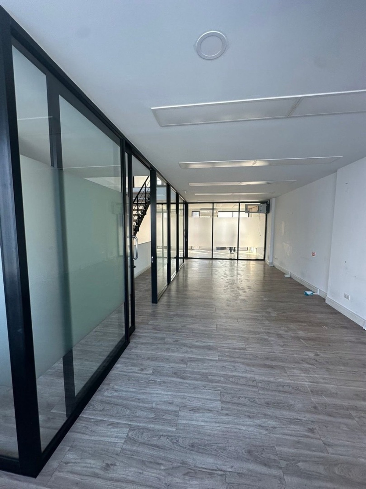 ให้เช่าโฮมออฟฟิศเกษตร นวมินทร์ ลาดปลาเค้า : ให้เช่า โฮมออฟฟิศ เนอวาน่า แอท เวิร์ค เกษตร-นวมินทร์ (ประเสริฐมนูกิจ) 