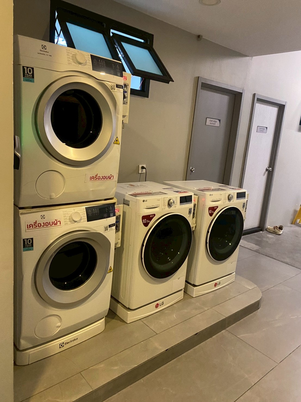 ให้เช่าคอนโดท่าพระ ตลาดพลู วุฒากาศ : ให้เช่า 11,500 ( สตูดิโอ ) *รหัส PS140292( ศุภาลัย ไลท์ ท่าพระ-วงเวียนใหญ่ ) !! ใกล้สถานีรถไฟฟ้าแยกท่าพระ * โบ๊ท 088-398-3835