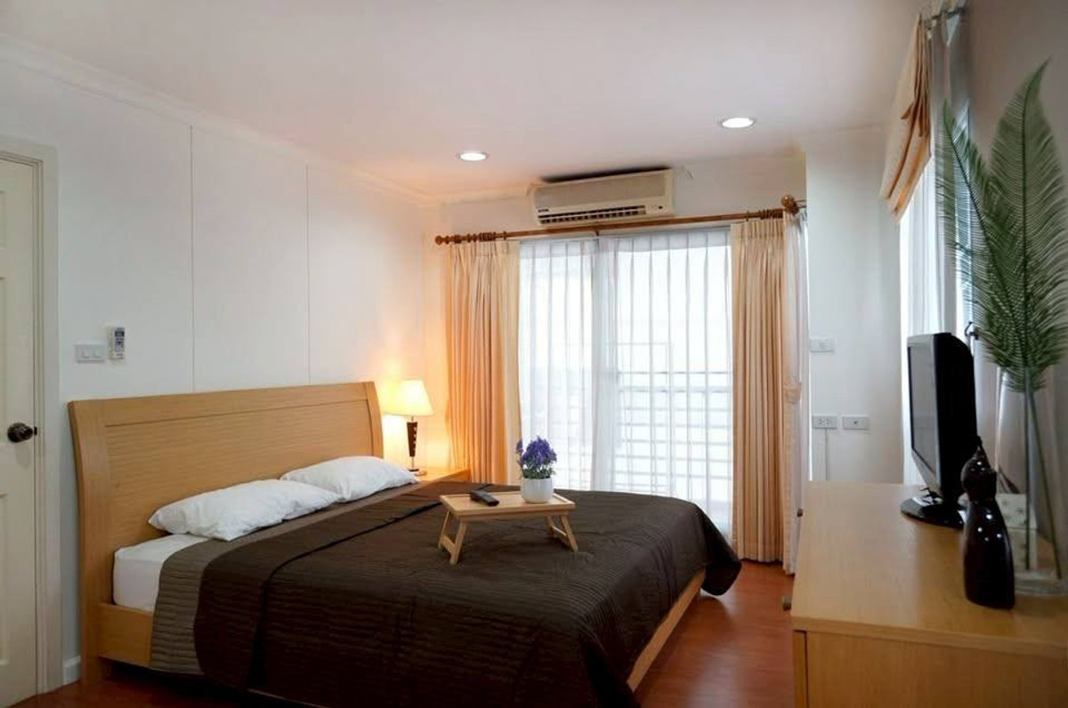ให้เช่าคอนโดสุขุมวิท อโศก ทองหล่อ : ให้เช่า Lumpini Suite Sukhumvit 41 ราคา 38,000 บาท [NCr251252]