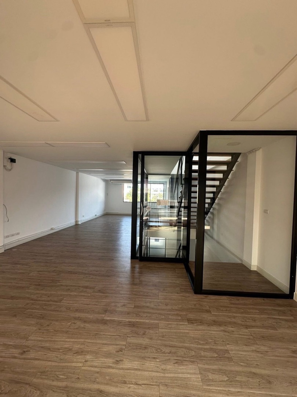 ให้เช่าโฮมออฟฟิศเกษตร นวมินทร์ ลาดปลาเค้า : ให้เช่า โฮมออฟฟิศ เนอวาน่า แอท เวิร์ค เกษตร-นวมินทร์ (ประเสริฐมนูกิจ) 