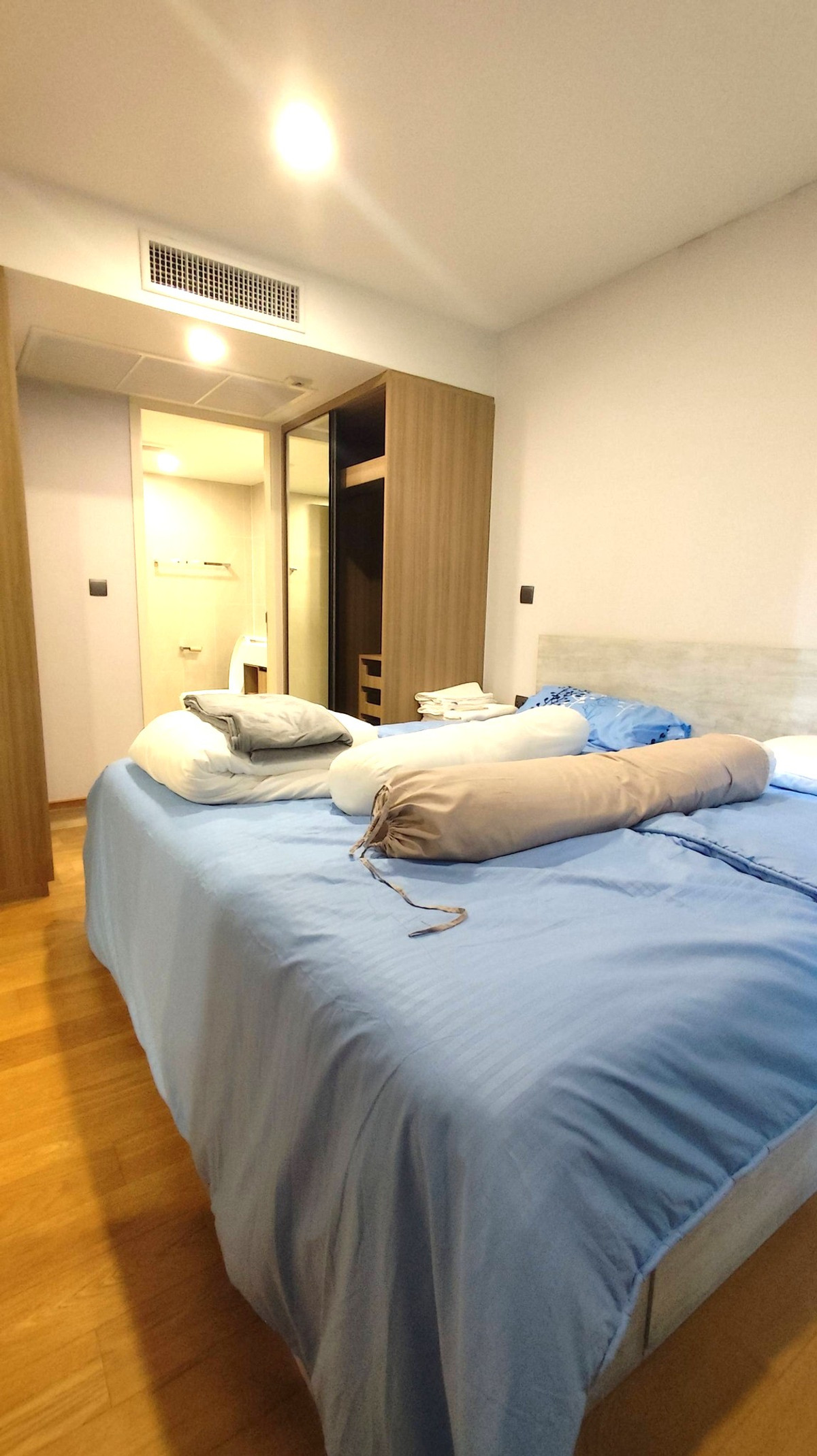 ให้เช่าคอนโดวิทยุ ชิดลม หลังสวน : ให้เช่า Na Vara Residence ราคา 50,000 บาท [NCr251251]