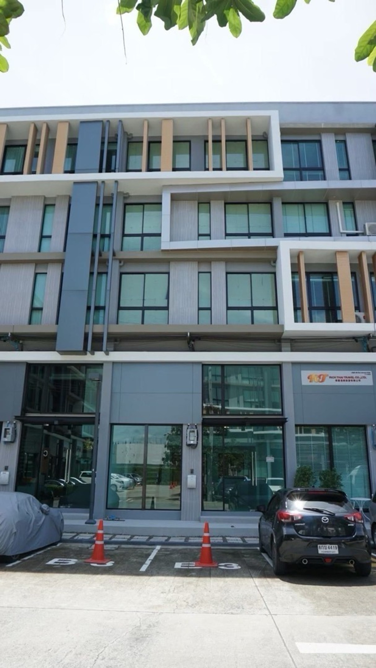 ให้เช่าโฮมออฟฟิศเกษตร นวมินทร์ ลาดปลาเค้า : ให้เช่า โฮมออฟฟิศ เนอวาน่า แอท เวิร์ค เกษตร-นวมินทร์ (ประเสริฐมนูกิจ) 