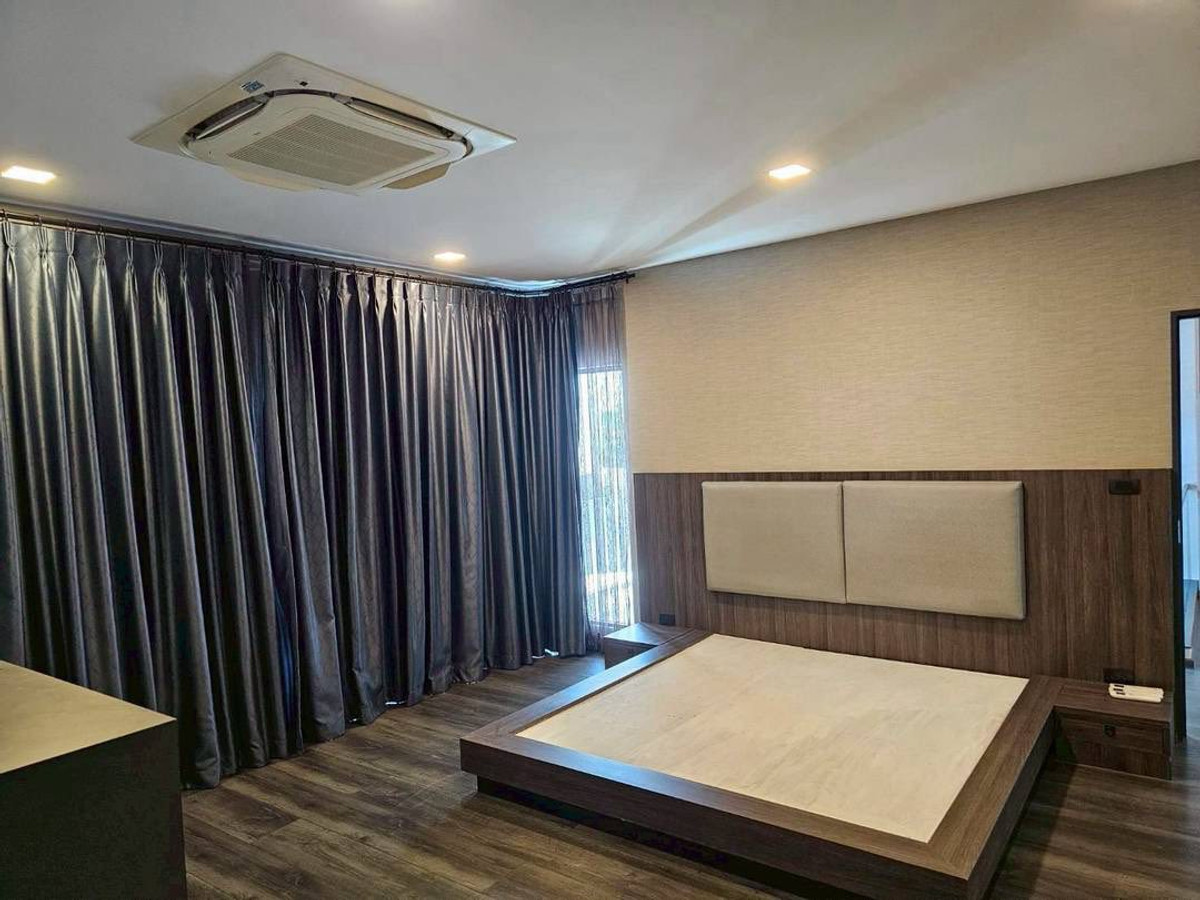 For RentHouseBangna, Bearing, Lasalle : P-2880 for rent vive Bangnak km.7, ready to move in, good location, near the expressway and mega Bangna.