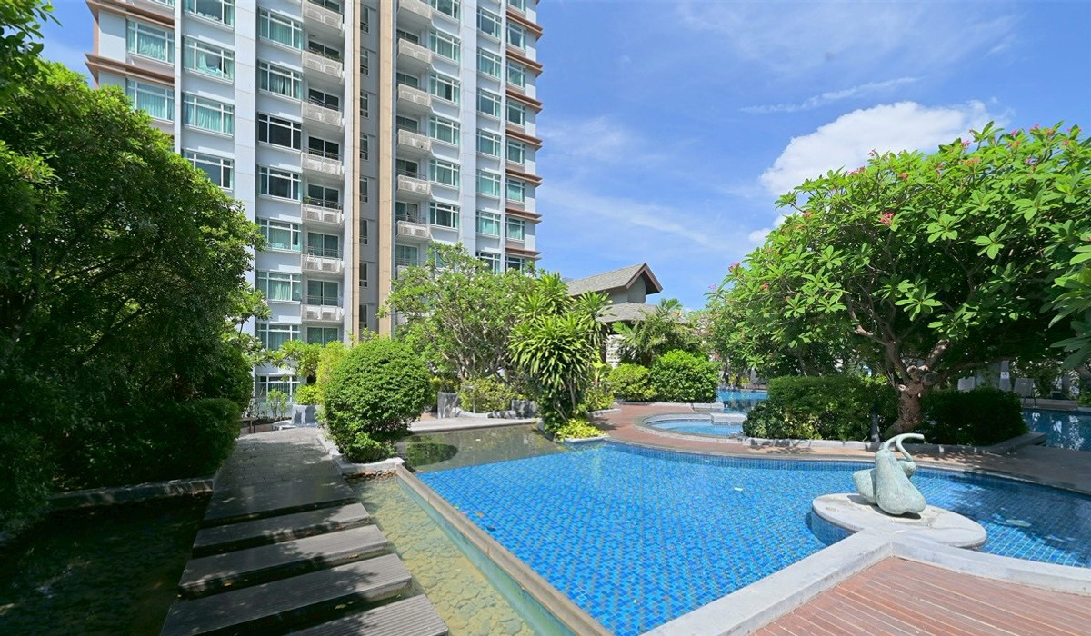 For SaleCondoRama9, Petchburi, RCA : ✨ Panoramic city view, Circle Condominium, new innovative condo, spacious room, complete functions 💕