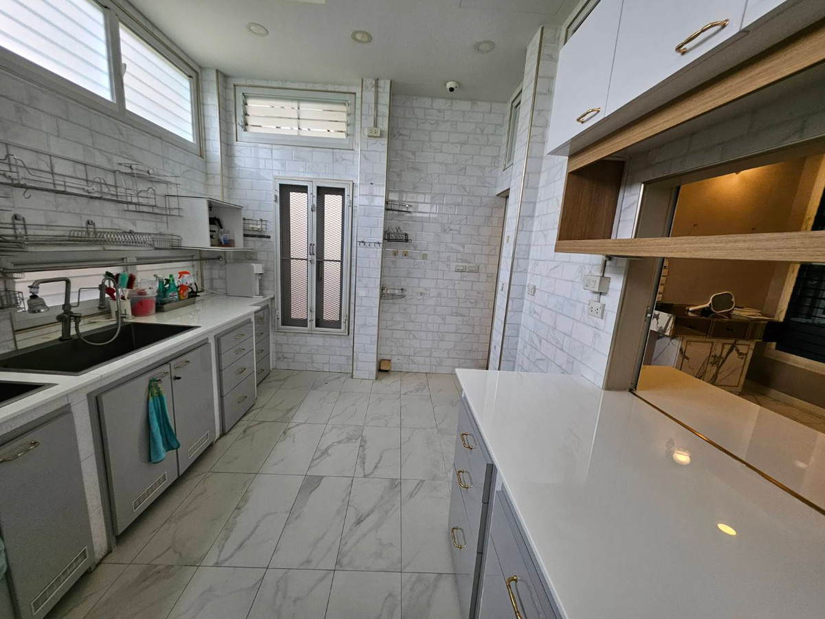 ขายบ้านนนทบุรี บางใหญ่ บางบัวทอง : บ้าน built-in ทั้งหลัง ✨ บ้านเดี่ยว คุณาลัย ซิมโฟนี / 5 ห้องนอน (ขาย), Kunalai Symphony / Detached House 5 Bedrooms (FOR SALE) AOM025