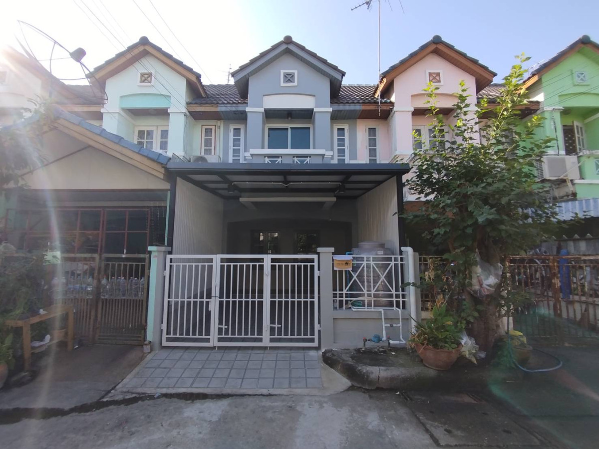 ขายทาวน์โฮมนนทบุรี บางใหญ่ บางบัวทอง : ขายทาวน์เฮ้าส์ หมู่บ้านลุมพินี1 ถนนบ้านกลัวย-ไทรน้อย นนทบุรี 17 ตรว.