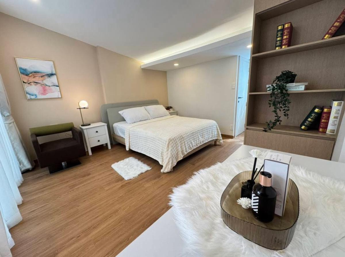 ขายทาวน์โฮมอ่อนนุช อุดมสุข : “เพชร“ ของคลองตันนิเวศน์! 🏡 เหมือนได้บ้านใหม่สไตล์มินิมอล ในทำเลที่ใครๆ ก็อิจฉา! ✨ ส่วนต่างราคาตลาดคุ้มจนต้องรีบทัก ใกล้ทองหล่อ-เอกมัย บ้านที่รีโนเวทเสร็จปุ๊บคนถามเพียบ!