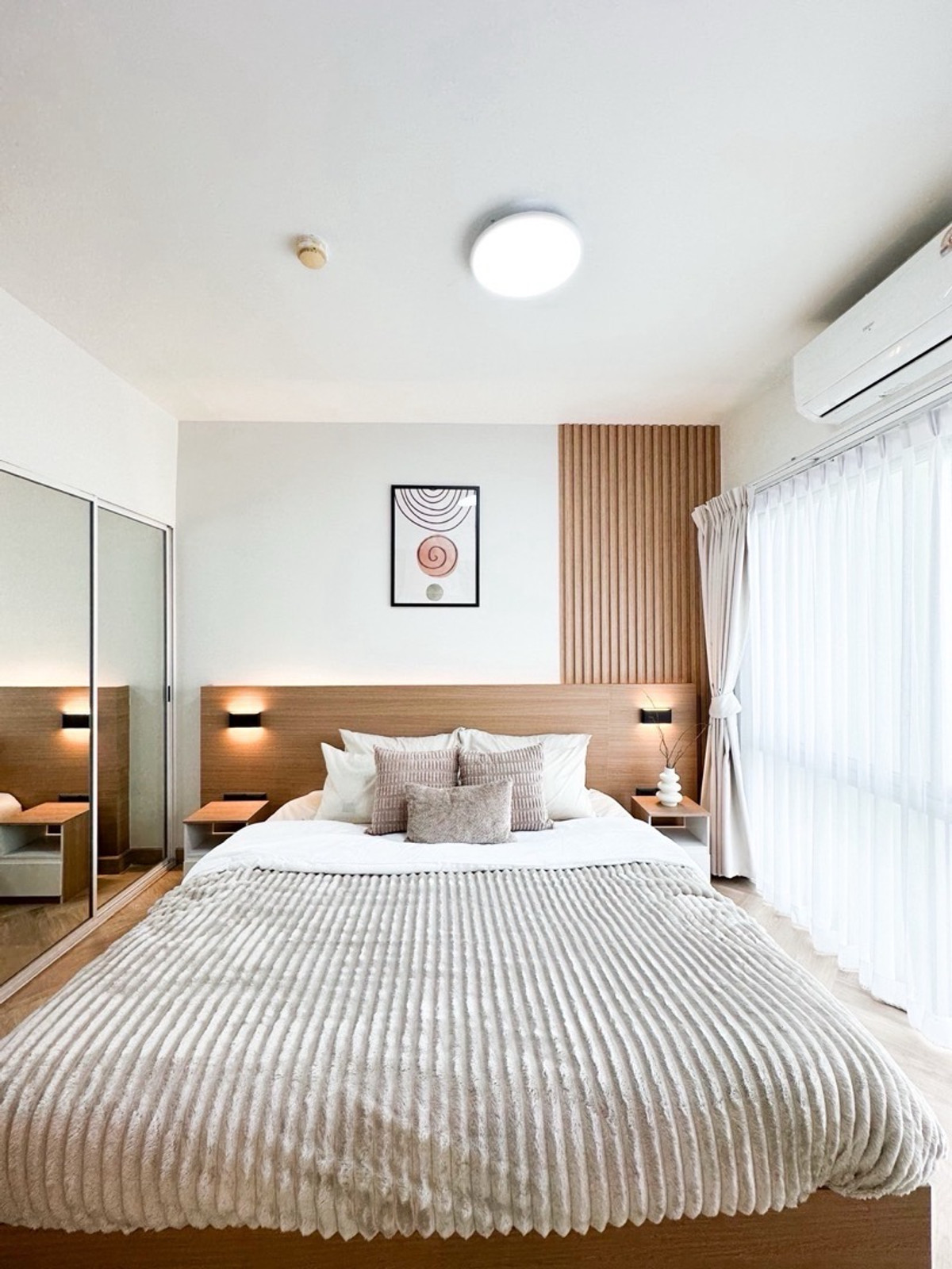 For SaleCondoRama9, Petchburi, RCA : Urgent Sale 🔥 A Space Asoke - Ratchada 🔥 Beautifully decorated and fully furnished. Near MRT Rama 9.