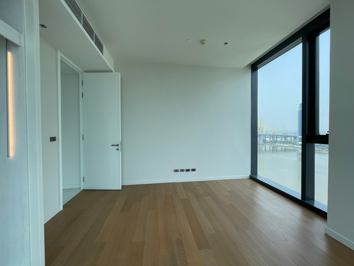 ขายคอนโดพระราม 3 สาธุประดิษฐ์ : ายคอนโดริมน้ำสุดหรู CANAPAYA RESIDENCES (คณาพญา เรสซิเดนซ์) 2 ห้องนอน 2 ห้องน้ำ  สัมผัสประสบการณ์การใช้ชีวิตเหนือระดับบนโค้งน้ำเจ้าพระยาที่สวยที่สุด พร้อมให้คุณเป็นเจ้าของยูนิตพิเศษในราคาโปรโมชั่น