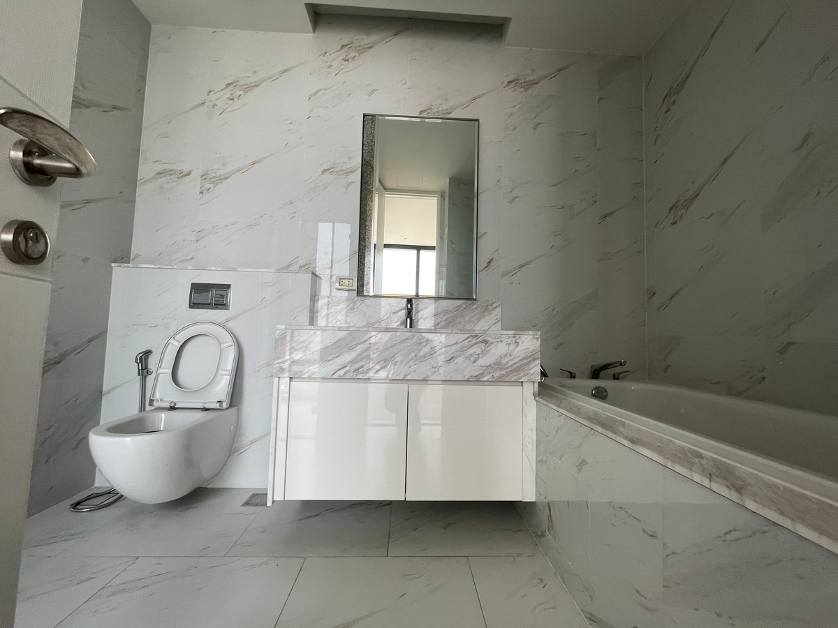 ขายคอนโดพระราม 3 สาธุประดิษฐ์ : ายคอนโดริมน้ำสุดหรู CANAPAYA RESIDENCES (คณาพญา เรสซิเดนซ์) 2 ห้องนอน 2 ห้องน้ำ  สัมผัสประสบการณ์การใช้ชีวิตเหนือระดับบนโค้งน้ำเจ้าพระยาที่สวยที่สุด พร้อมให้คุณเป็นเจ้าของยูนิตพิเศษในราคาโปรโมชั่น