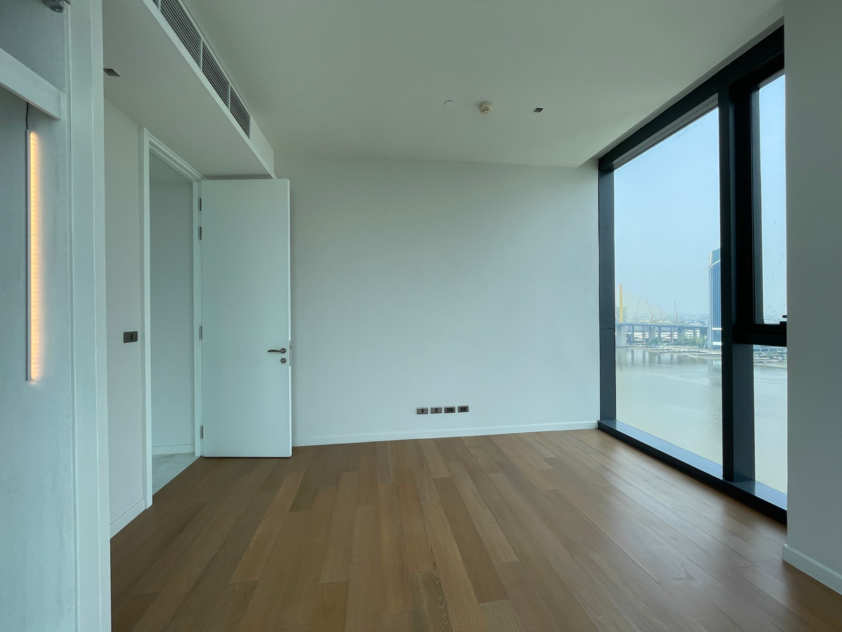 ขายคอนโดพระราม 3 สาธุประดิษฐ์ : ายคอนโดริมน้ำสุดหรู CANAPAYA RESIDENCES (คณาพญา เรสซิเดนซ์) 2 ห้องนอน 2 ห้องน้ำ  สัมผัสประสบการณ์การใช้ชีวิตเหนือระดับบนโค้งน้ำเจ้าพระยาที่สวยที่สุด พร้อมให้คุณเป็นเจ้าของยูนิตพิเศษในราคาโปรโมชั่น