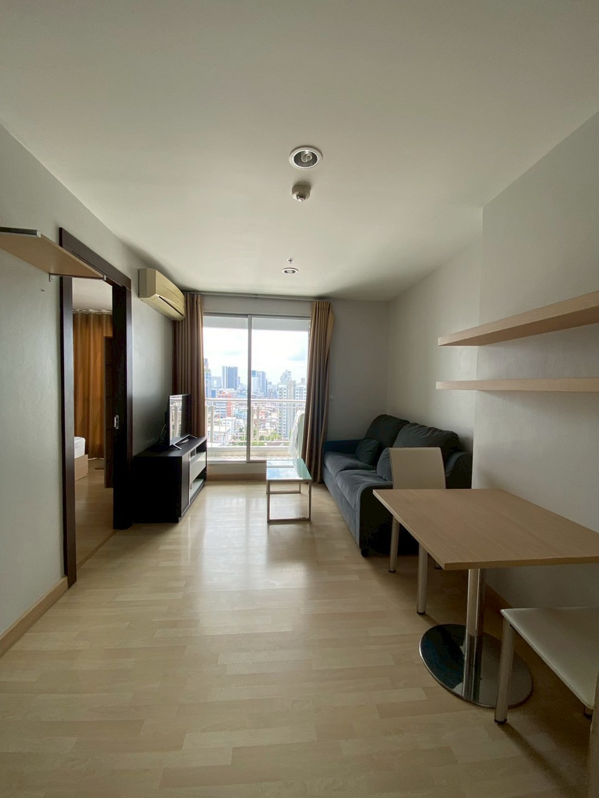 For SaleCondoRatchadapisek, Huaikwang, Suttisan : 📌Urgent sale!!! Condo Rhythm ratchada, 1 bedroom, 1 bathroom, 46 sq m, price 3.85 million baht, beautiful room, fully furnished, very beautiful view, best price in the market ☎️0887532858