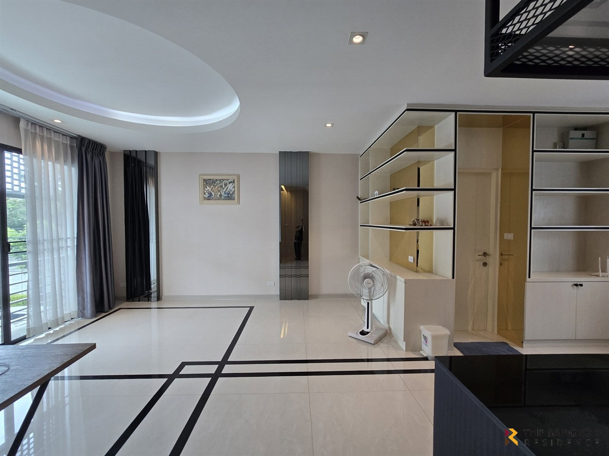 ให้เช่าทาวน์โฮมเกษตร นวมินทร์ ลาดปลาเค้า :  District Ekkamai-Ramintra 💎 ดีไซน์ Modern Luxury ตกแต่งบิ้วอินทั้งหลัง 💖 