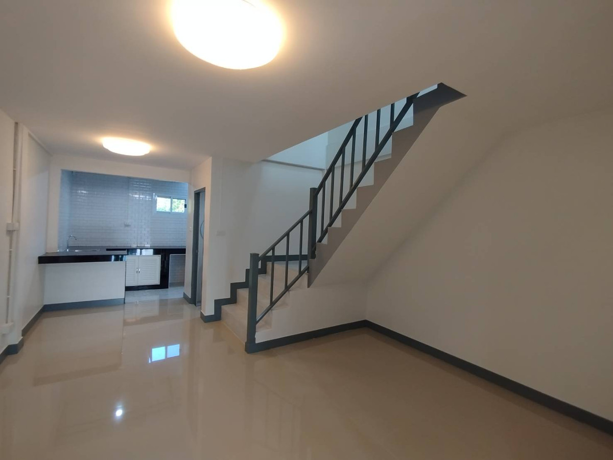 For SaleTownhomeNonthaburi, Bang Yai, Bangbuathong : Townhouse for sale, Kamollak Village 1, 16 sq m.
