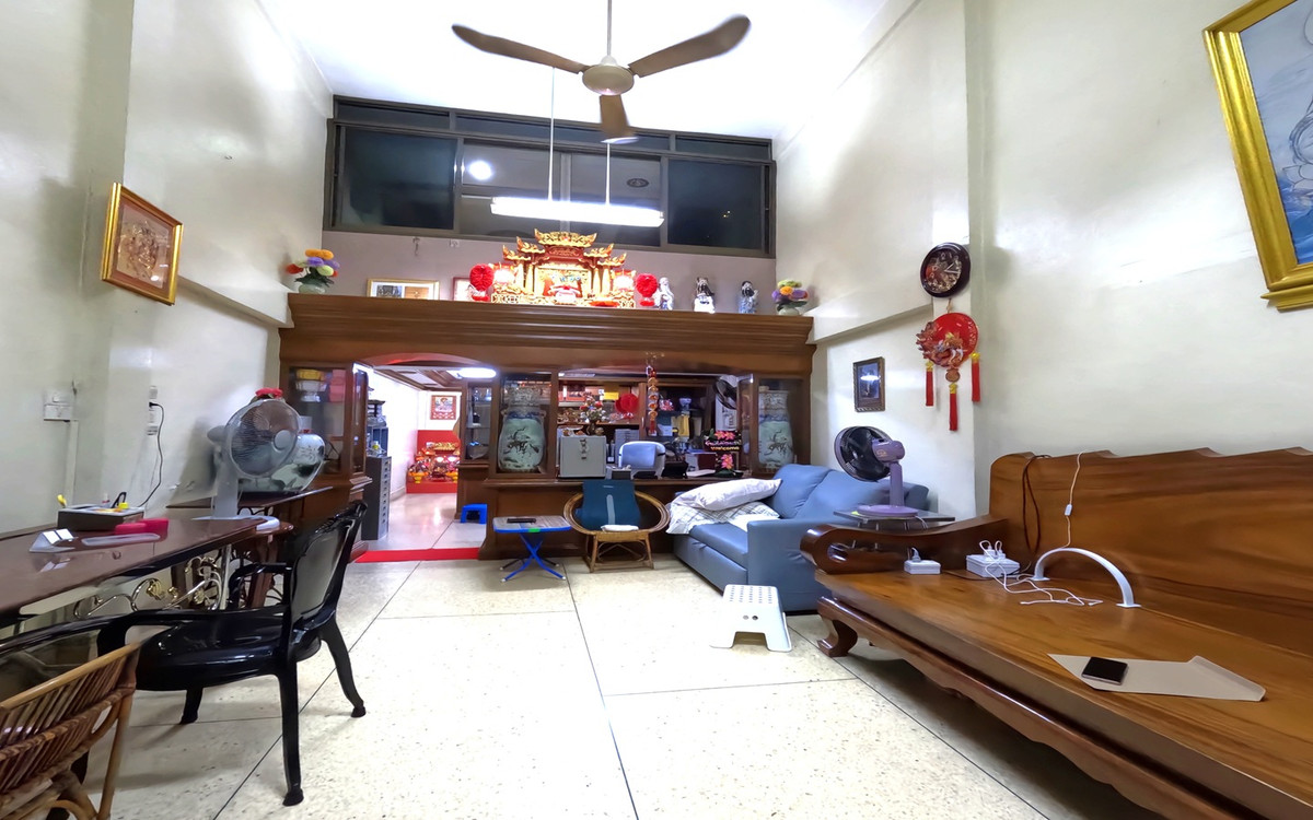 ขายอาคารพาณิชย์วงเวียนใหญ่ เจริญนคร : ขายอาคารพาณิชย์ 4ชั้นครึ่ง สำเหร่ ซอยสมเด็จพระเจ้าตากสิน19 โครงสร้างแข็งแรง บิ้วอินไม้สักอย่างดี หาไม่ได้แล้วราคานี้