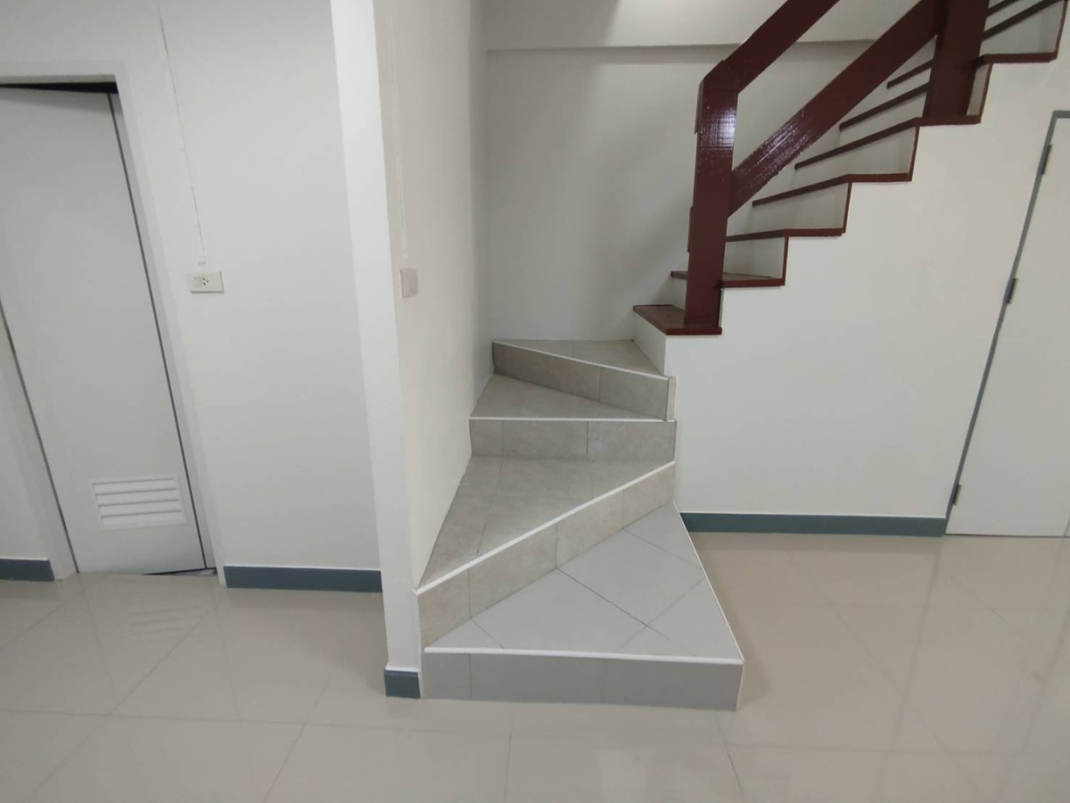 For SaleTownhomeNonthaburi, Bang Yai, Bangbuathong : Townhouse for sale Nakhon Thong Park View 3 Bang Bua Thong-Suphan 17 sq m.