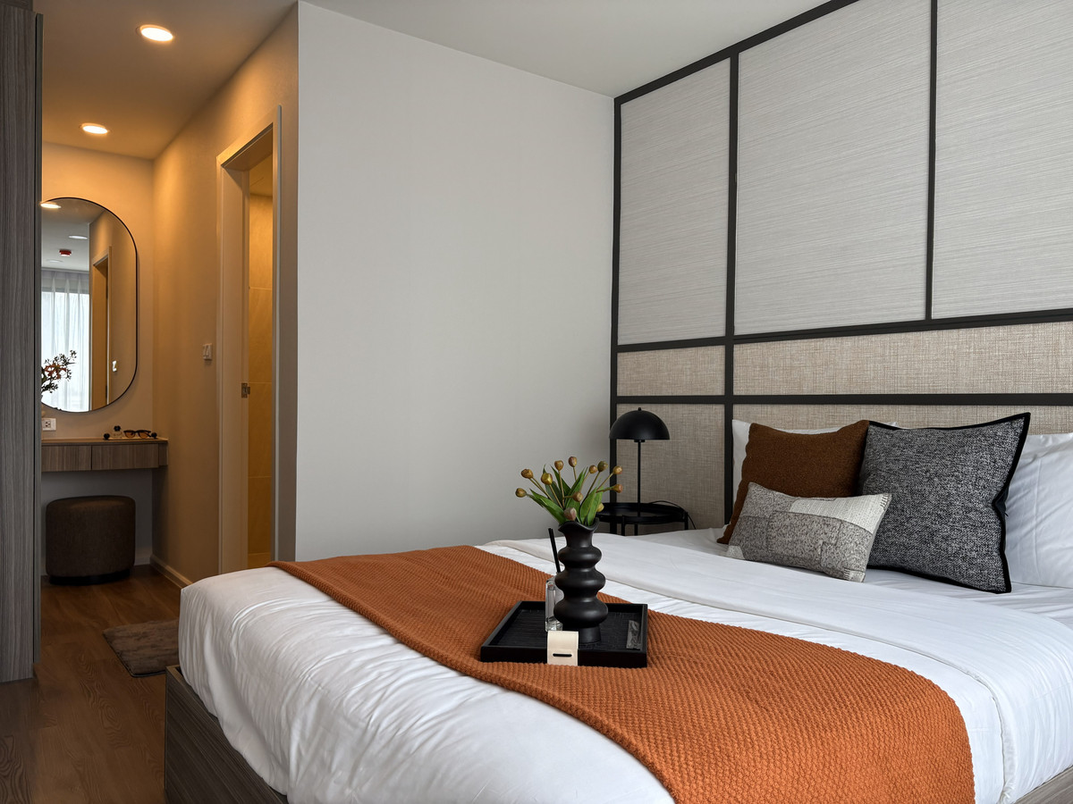 For SaleCondoNawamin, Ramindra : ⚡ FLASH SALE! Corner Unit 2 Bed 2 Bath next to MRT Ramintra KM.9. Save 1.6 MB! Now only 3.39 MB (Reduced from 4.99 MB)* THE ORIGIN RAMINTRA 83 STATION