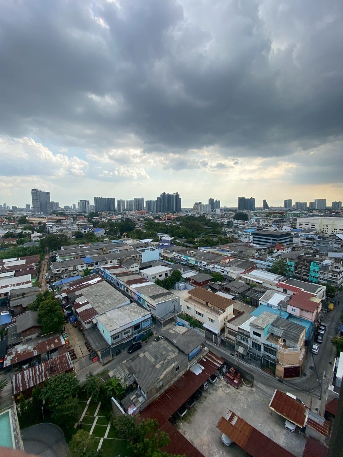 ให้เช่าคอนโดท่าพระ ตลาดพลู วุฒากาศ : ให้เช่า 11,500 ( สตูดิโอ ) *รหัส PS140292( ศุภาลัย ไลท์ ท่าพระ-วงเวียนใหญ่ ) !! ใกล้สถานีรถไฟฟ้าแยกท่าพระ * โบ๊ท 088-398-3835