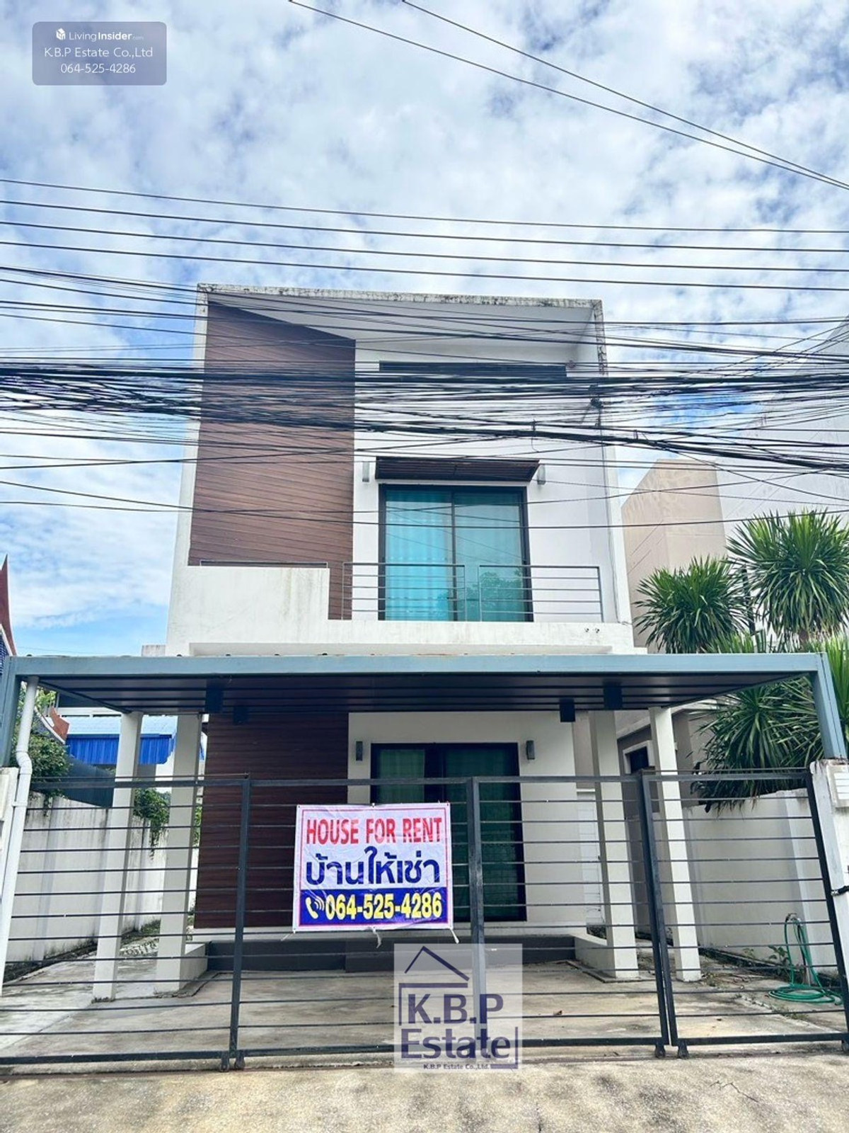 ให้เช่าทาวน์โฮมโชคชัย4 ลาดพร้าว71 : ให้เช่า บ้านลาดพร้าว 71 (สตรีวิทย์สอง ซอย 10) พร้อมเฟอร์นิเจอร์ และอุปกรณ์ไฟฟ้า พร้อมเข้าอยู่ค่ะ