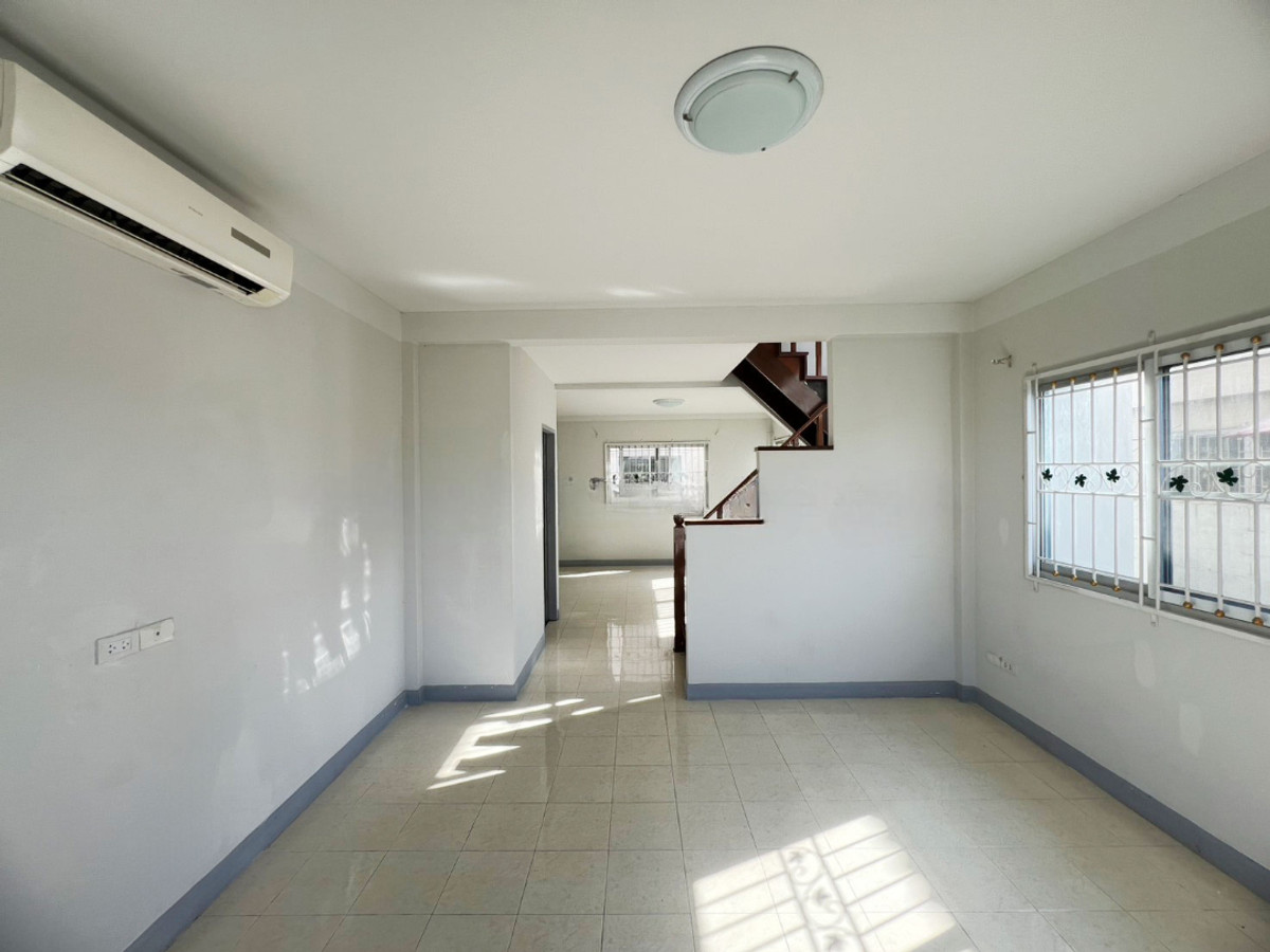 For SaleTownhomeRama5, Ratchapruek, Bangkruai : Townhouse for sale, Supalai Ville Village, Wongwaen - Pinklao, 35.5 sq m.