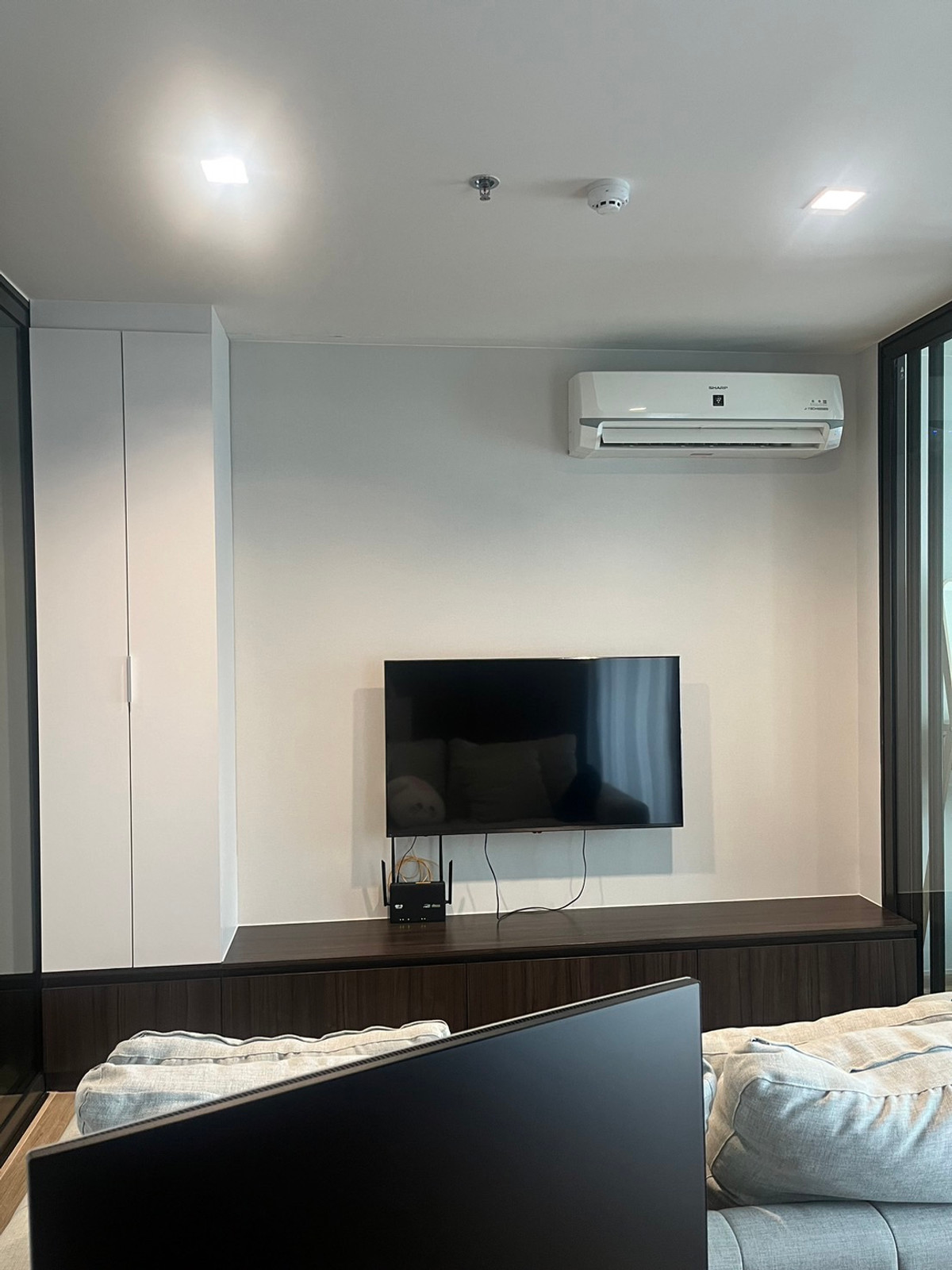 ขายคอนโดท่าพระ ตลาดพลู วุฒากาศ : ขาย Life Sathorn SIerra 1 ห้องนอน 1 ห้องทำงาน สอบถาม นัดชมได้ครับ