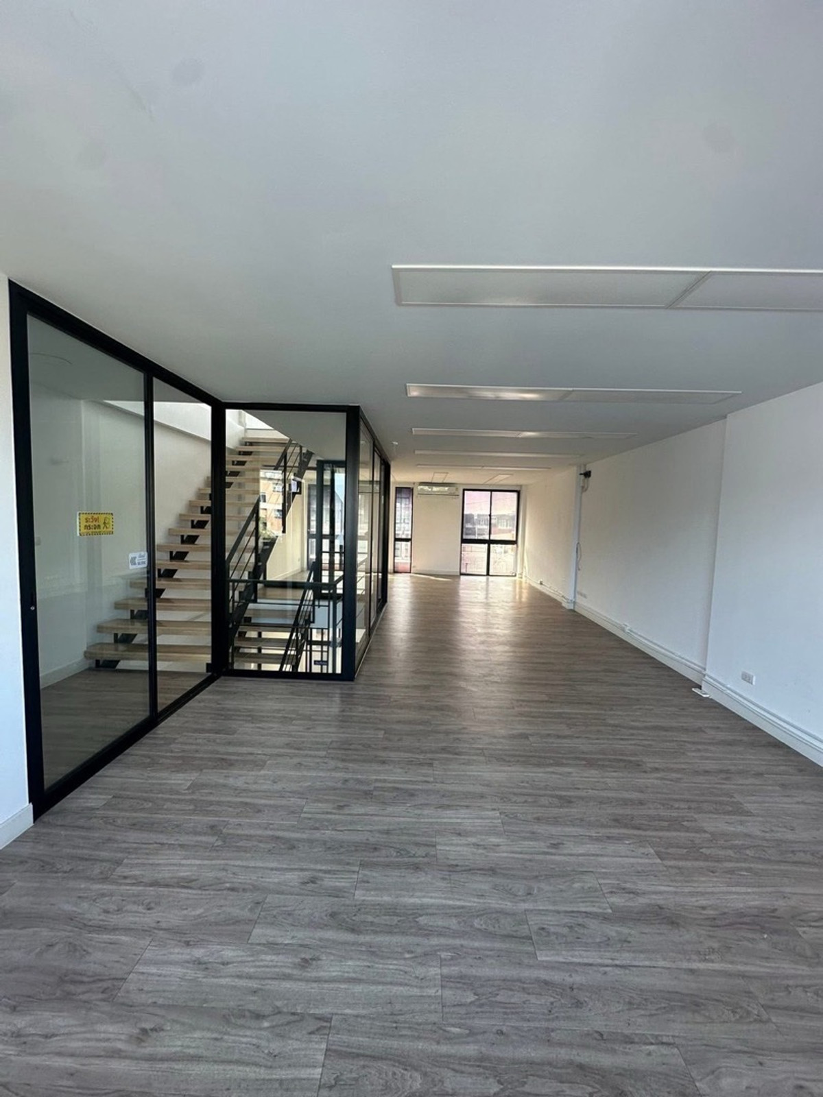 ให้เช่าโฮมออฟฟิศเกษตร นวมินทร์ ลาดปลาเค้า : ให้เช่า โฮมออฟฟิศ เนอวาน่า แอท เวิร์ค เกษตร-นวมินทร์ (ประเสริฐมนูกิจ) 