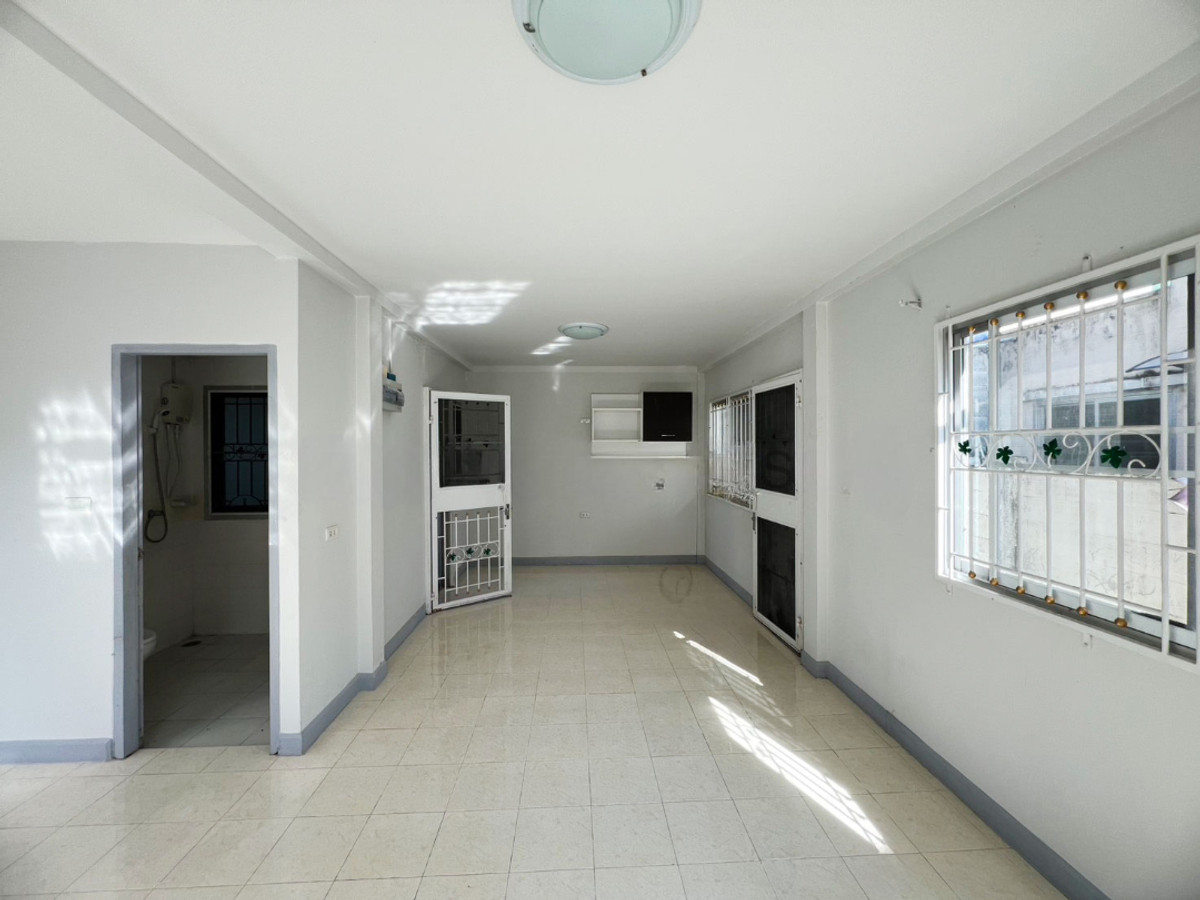 For SaleTownhomeRama5, Ratchapruek, Bangkruai : Townhouse for sale, Supalai Ville Village, Wongwaen - Pinklao, 35.5 sq m.