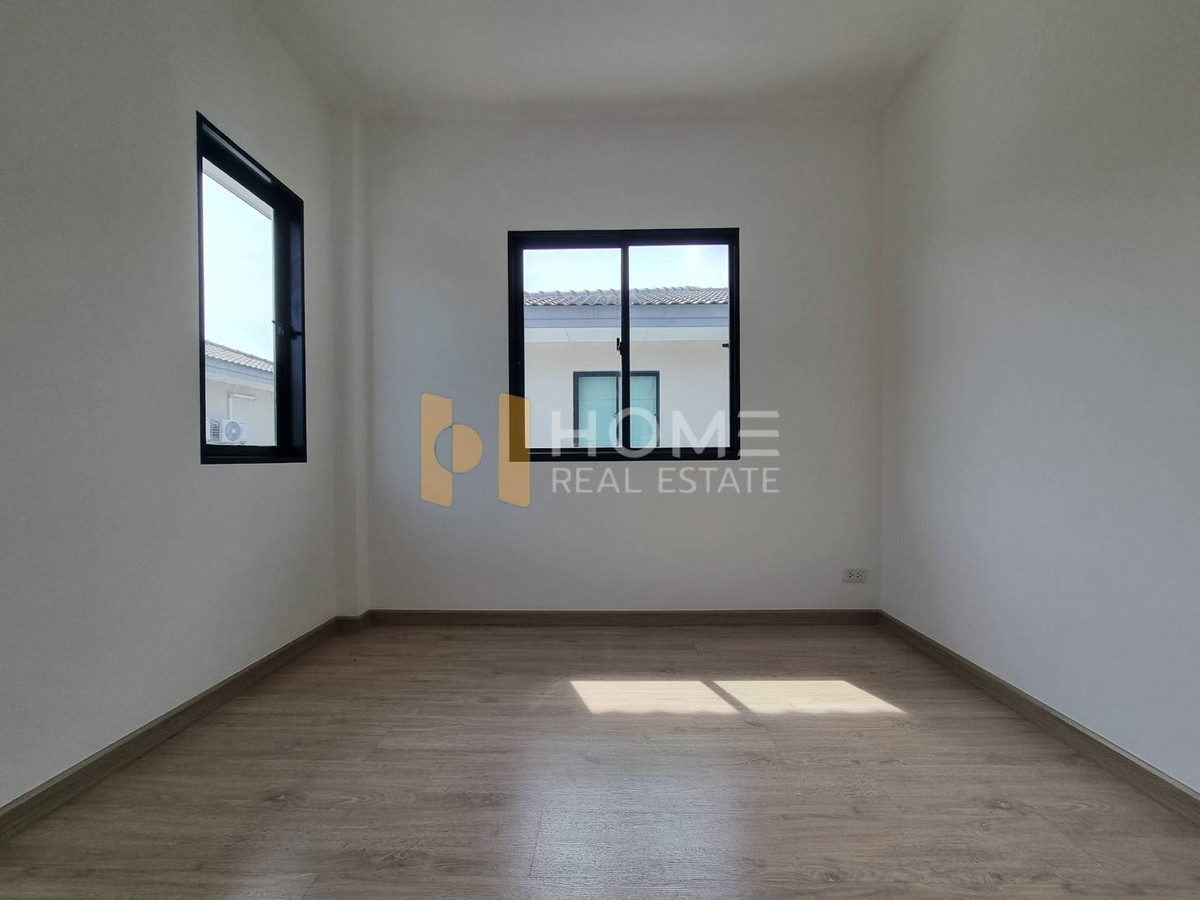 ขายบ้านพระราม 5 ราชพฤกษ์ บางกรวย : รีโนเวทใหม่ทั้งหลัง บ้านไม่ร้อน 🌳 คาซ่า วิลล์ ปิ่นเกล้า - ศรีรัช / 4 ห้องนอน (ขาย), Casa Ville Pinklao - Srirat / Detached House 4 Bedrooms (FOR SALE) AOM024