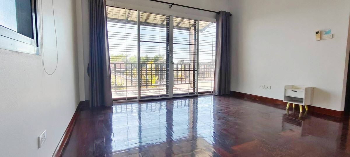 ขายบ้านระยอง : ด่วน 🏠ขายบ้านเดี่ยว 2 ชั้น พท. 83 ตร.ว หมู่บ้านรุ่งเรืองเพลส ใกล้เซ็นทรัลระยอง 2 กม. และหาดแม่รำพึง 20 กม. เหมาะสุดๆ สำหรับบ้านพักตากอากาศครอบครัวใหญ่