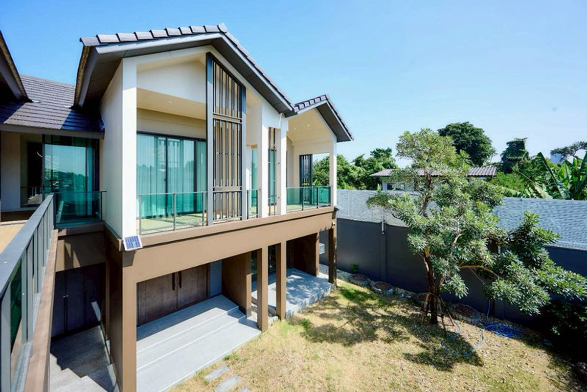 For SaleHousePinklao, Charansanitwong : Single house for sale, Setthasiri Village, Charan-Pinklao, 2 houses, largest edge, area 124.9 sq m, 7 bedrooms, complete with extensions and all built-in furniture. Bang Khun Si Subdistrict Bangkok Noi District Bangkok