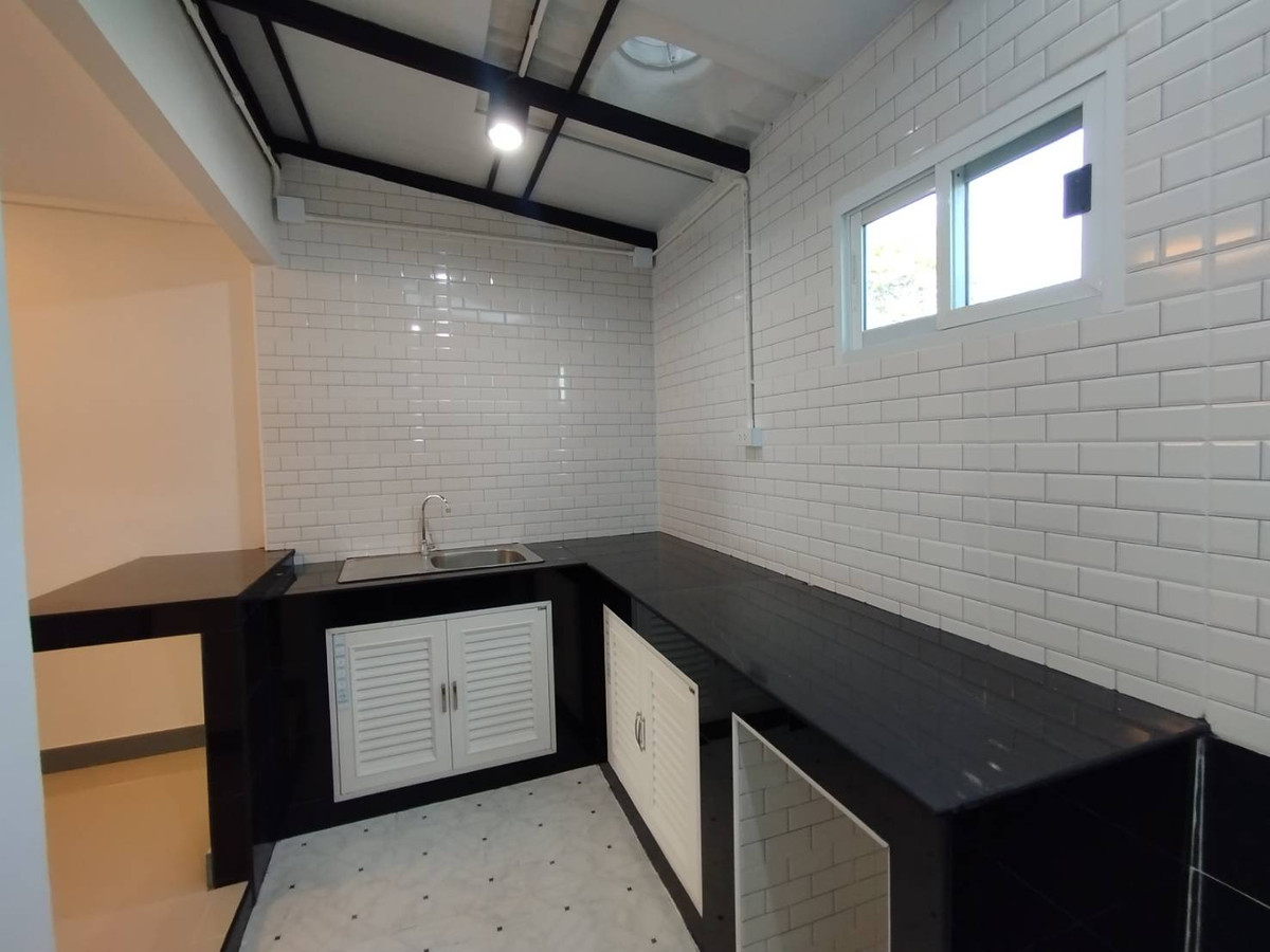 For SaleTownhomeNonthaburi, Bang Yai, Bangbuathong : Townhouse for sale, Kamollak Village 1, 16 sq m.